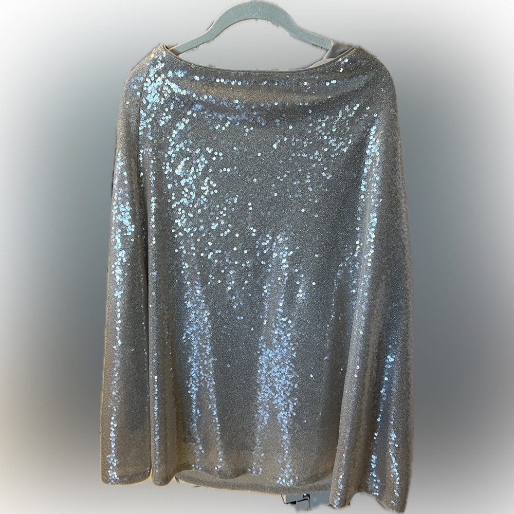 NWT Stylish metallic lined skirt